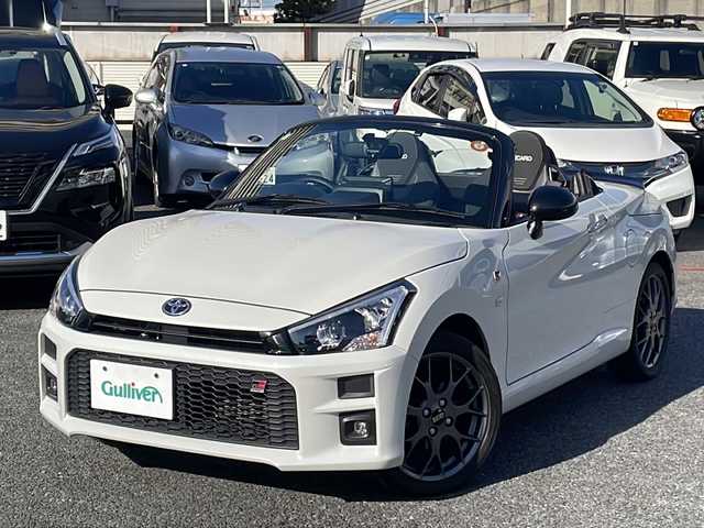 トヨタ コペン GRスポーツ 東京都 2022(令4)年 1.8万km パールホワイトⅢ Apple CarPlay対応ディスプレイオーディオ/純正MOMOステアリング/純正レカロシート/シートヒーター/HKSマフラー/BBS製アルミホイール/LEDヘッドライト/スマートキー/ETC/横滑り防止装置/保証書/取扱説明書