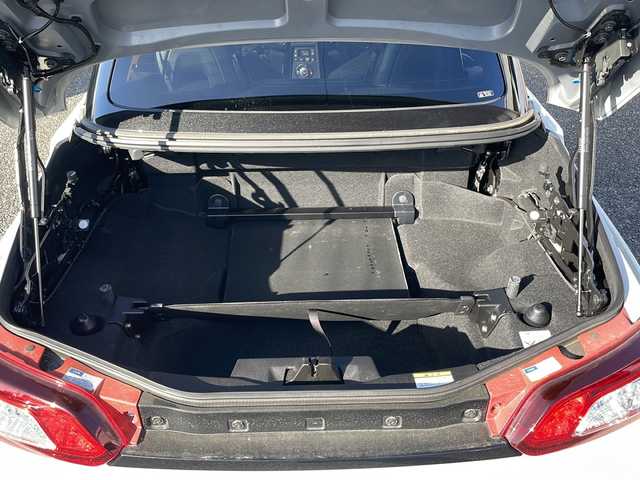 トヨタ コペン GRスポーツ 東京都 2022(令4)年 1.8万km パールホワイトⅢ Apple CarPlay対応ディスプレイオーディオ/純正MOMOステアリング/純正レカロシート/シートヒーター/HKSマフラー/BBS製アルミホイール/LEDヘッドライト/スマートキー/ETC/横滑り防止装置/保証書/取扱説明書