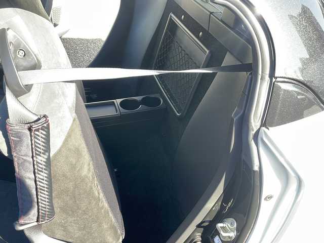 トヨタ コペン GRスポーツ 東京都 2022(令4)年 1.8万km パールホワイトⅢ Apple CarPlay対応ディスプレイオーディオ/純正MOMOステアリング/純正レカロシート/シートヒーター/HKSマフラー/BBS製アルミホイール/LEDヘッドライト/スマートキー/ETC/横滑り防止装置/保証書/取扱説明書