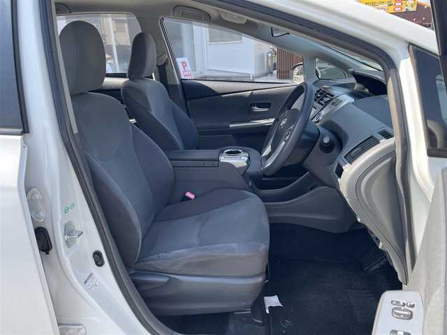 トヨタ プリウス α S Lセレクション 埼玉県 2014(平26)年 12.9万km ホワイトパールクリスタルシャイン (株)IDOMが運営する【じしゃロン川越店】の自社ローン専用車両になります。こちらは現金またはオートローンご利用時の価格です。自社ローンご希望の方は別途その旨お申付け下さい/純正SDナビ NSCP-W62/（ワンセグ/Bluetooth/CD/AM/FM）/モデリスタフルエアロ/バックカメラ/社外１６インチアルミホイール/ＨＩＤヘッドライト/オートライト/フォグ/ウインカーミラー/ビルトインＥＴＣ/スマートキー（スペアキー×1）/純正ドアバイザー/純正フロアマット/ステアリングリモコン/車両取扱説明書/保証書