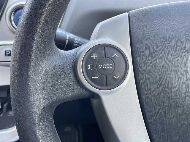 トヨタ プリウス α S Lセレクション 埼玉県 2014(平26)年 12.9万km ホワイトパールクリスタルシャイン (株)IDOMが運営する【じしゃロン川越店】の自社ローン専用車両になります。こちらは現金またはオートローンご利用時の価格です。自社ローンご希望の方は別途その旨お申付け下さい/純正SDナビ NSCP-W62/（ワンセグ/Bluetooth/CD/AM/FM）/モデリスタフルエアロ/バックカメラ/社外１６インチアルミホイール/ＨＩＤヘッドライト/オートライト/フォグ/ウインカーミラー/ビルトインＥＴＣ/スマートキー（スペアキー×1）/純正ドアバイザー/純正フロアマット/ステアリングリモコン/車両取扱説明書/保証書