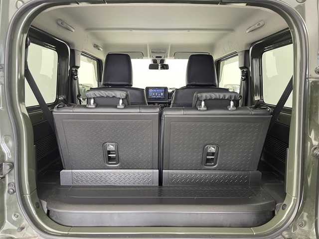 スズキ ジムニー XC 群馬県 2021(令3)年 2.6万km ジャングルグリーン 純正８インチナビ(ｉPod　フルセグ　FM　AM　BluetoothAUDIO　DVD　SMARTUSEN)/スズキセーフティサポート(標識認識　車線逸脱警報機能　ふらつき警報機能　先行車発進お知らせ機能　ハイビームアシスト/デュアルセンサーブレーキサポート)/=========================/前席シートヒータ/LEDヘッドライト/純正シートカバー/純正フロアマット/純正ホイール/プッシュスタート/電動格納ミラー/ヒートデッドドアミラー