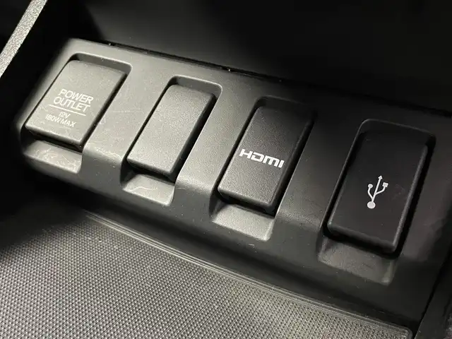 ホンダ ヴェゼル ハイブリッド Z 埼玉県 2015(平27)年 5.1万km ホワイトオーキッドパール 純正8インチナビ　フルセグ　CD DVD BT　バックカメラ　ホンダセンシング　クルコン　ドラレコ　ハーフレザーシート　シートヒーター　ビルトインETC　LEDオートライト　