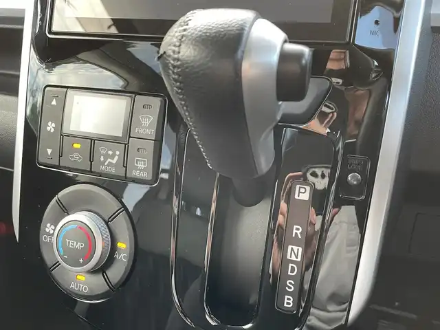 ダイハツ タント カスタム RS トップED SA 千葉県 2015(平27)年 3.6万km ブラックマイカメタリック スマートアシストII/純正8インチSDナビ【NSZN-W65DB】/・CD/DVD/MSV/Bluetooth/フルセグ/バックカメラ/両後パワースライドドア/スマートキー/社外前後ドライブレコーダー【ZDR-045】/ETC/ハーフレザーシート/純正キセノンヘッドライト/フォグランプ/本革巻きステアリング/ドアバイザー/純正15インチアルミホイール/サイドエアバッグ/新車時保証書＆取扱説明書