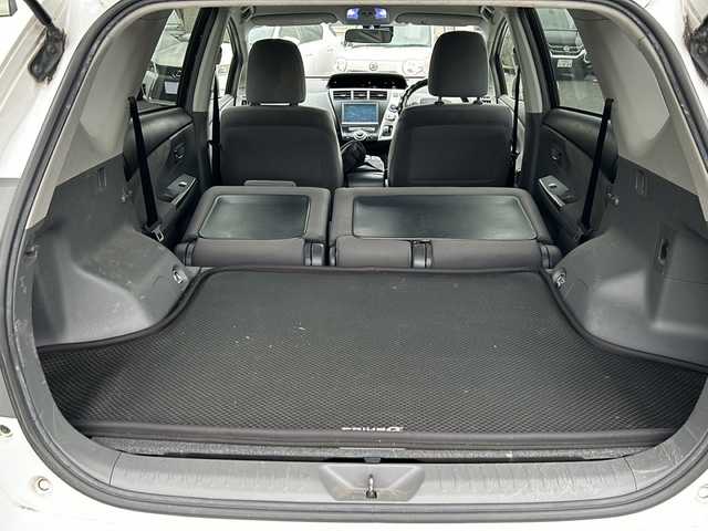 トヨタ プリウス α S ツーリングセレクション 茨城県 2013(平25)年 11.8万km ホワイトパールクリスタルシャイン 純正ＳＤナビ/バックカメラ/ビルトインＥＴＣ/ドライブレコーダー/フルセグＴＶ/ＣＤ/ＤＶＤ/Ｂｌｕｅｔｏｏｔｈ/ＵＳＢ/純正フロアマット/社外エアロ/社外アルミホイール/オートライト　