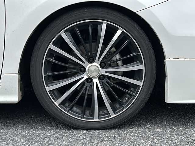 トヨタ プリウス α S ツーリングセレクション 茨城県 2013(平25)年 11.8万km ホワイトパールクリスタルシャイン 純正ＳＤナビ/バックカメラ/ビルトインＥＴＣ/ドライブレコーダー/フルセグＴＶ/ＣＤ/ＤＶＤ/Ｂｌｕｅｔｏｏｔｈ/ＵＳＢ/純正フロアマット/社外エアロ/社外アルミホイール/オートライト　