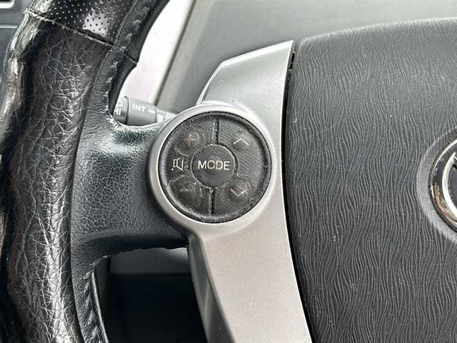 トヨタ プリウス α S ツーリングセレクション 茨城県 2013(平25)年 11.8万km ホワイトパールクリスタルシャイン 純正ＳＤナビ/バックカメラ/ビルトインＥＴＣ/ドライブレコーダー/フルセグＴＶ/ＣＤ/ＤＶＤ/Ｂｌｕｅｔｏｏｔｈ/ＵＳＢ/純正フロアマット/社外エアロ/社外アルミホイール/オートライト　