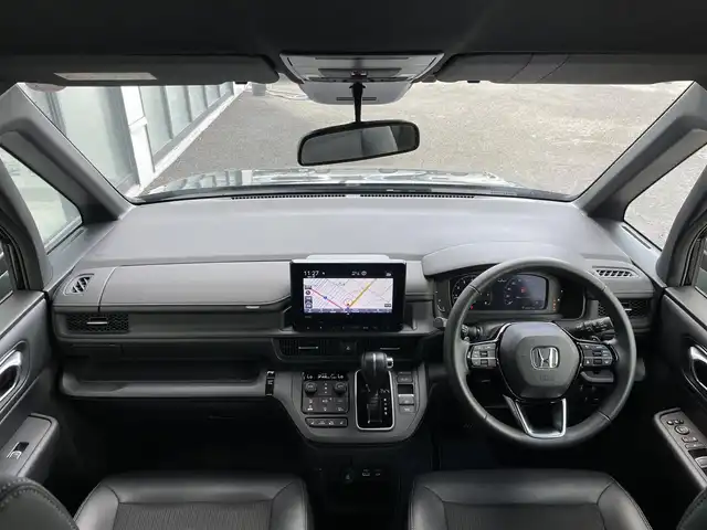 ホンダ ステップワゴン スパーダ 道央・札幌 2023(令5)年 3.3万km クリスタルブラックパール ４WD/寒冷地仕様/純正メモリーナビ/CD/DVD/BT/フルセグ/ホンダセンシング/衝突被害軽減ブレーキ/横滑り防止装置/レーダークルーズコントロール/レーンキープアシスト/クリアランスソナー/バックカメラ/ビルトインETC/アイドリングストップ/ワイパーデアイサー/ECOMODE/両側パワースライドドア/パワーバックドア/前席シートヒーター/ハーフレザーシート/革巻きステアリング/ステアリングリモコン/パドルシフト/電動パーキング/ブレーキホールド/MTモード付AT/プッシュスタート/スマートキー/LEDヘッドライト/オートライト/オートマチックハイビーム/フォグランプ/電動格納ミラー/ウィンカーミラー/社外フロアマット/ドアバイザー