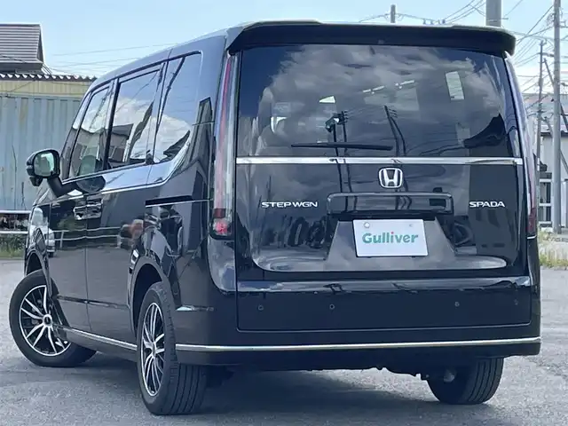 ホンダ ステップワゴン スパーダ 道央・札幌 2023(令5)年 3.3万km クリスタルブラックパール ４WD/寒冷地仕様/純正メモリーナビ/CD/DVD/BT/フルセグ/ホンダセンシング/衝突被害軽減ブレーキ/横滑り防止装置/レーダークルーズコントロール/レーンキープアシスト/クリアランスソナー/バックカメラ/ビルトインETC/アイドリングストップ/ワイパーデアイサー/ECOMODE/両側パワースライドドア/パワーバックドア/前席シートヒーター/ハーフレザーシート/革巻きステアリング/ステアリングリモコン/パドルシフト/電動パーキング/ブレーキホールド/MTモード付AT/プッシュスタート/スマートキー/LEDヘッドライト/オートライト/オートマチックハイビーム/フォグランプ/電動格納ミラー/ウィンカーミラー/社外フロアマット/ドアバイザー