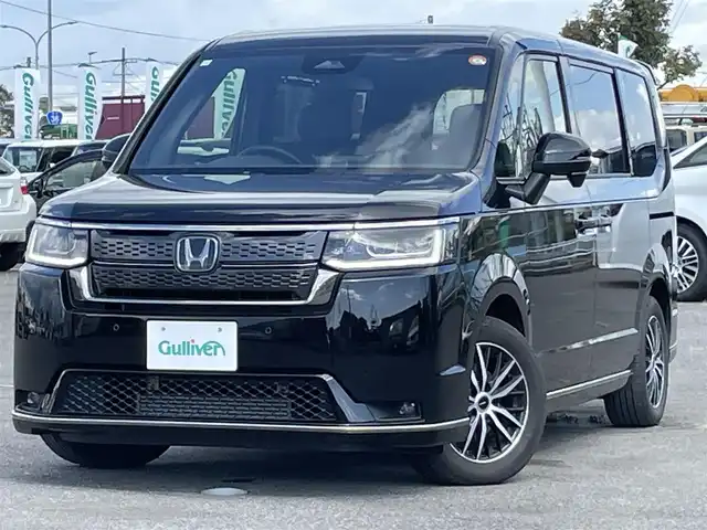 ホンダ ステップワゴン スパーダ 道央・札幌 2023(令5)年 3.3万km クリスタルブラックパール ４WD/寒冷地仕様/純正メモリーナビ/CD/DVD/BT/フルセグ/ホンダセンシング/衝突被害軽減ブレーキ/横滑り防止装置/レーダークルーズコントロール/レーンキープアシスト/クリアランスソナー/バックカメラ/ビルトインETC/アイドリングストップ/ワイパーデアイサー/ECOMODE/両側パワースライドドア/パワーバックドア/前席シートヒーター/ハーフレザーシート/革巻きステアリング/ステアリングリモコン/パドルシフト/電動パーキング/ブレーキホールド/MTモード付AT/プッシュスタート/スマートキー/LEDヘッドライト/オートライト/オートマチックハイビーム/フォグランプ/電動格納ミラー/ウィンカーミラー/社外フロアマット/ドアバイザー