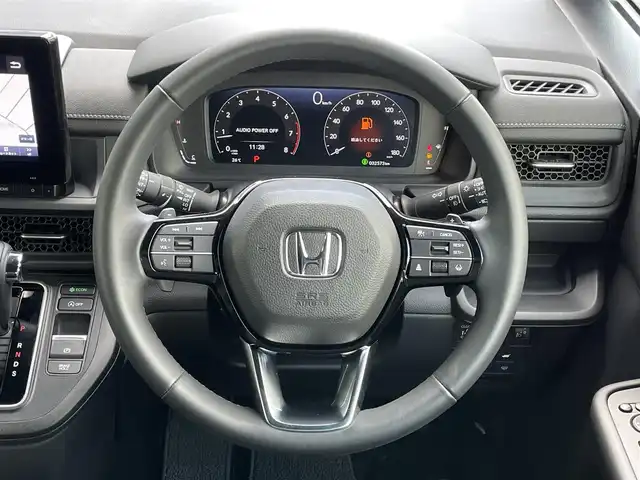 ホンダ ステップワゴン スパーダ 道央・札幌 2023(令5)年 3.3万km クリスタルブラックパール ４WD/寒冷地仕様/純正メモリーナビ/CD/DVD/BT/フルセグ/ホンダセンシング/衝突被害軽減ブレーキ/横滑り防止装置/レーダークルーズコントロール/レーンキープアシスト/クリアランスソナー/バックカメラ/ビルトインETC/アイドリングストップ/ワイパーデアイサー/ECOMODE/両側パワースライドドア/パワーバックドア/前席シートヒーター/ハーフレザーシート/革巻きステアリング/ステアリングリモコン/パドルシフト/電動パーキング/ブレーキホールド/MTモード付AT/プッシュスタート/スマートキー/LEDヘッドライト/オートライト/オートマチックハイビーム/フォグランプ/電動格納ミラー/ウィンカーミラー/社外フロアマット/ドアバイザー