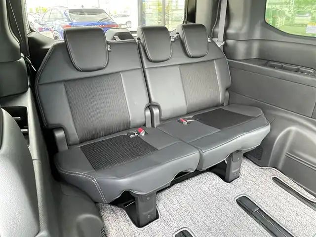 ホンダ ステップワゴン スパーダ 道央・札幌 2023(令5)年 3.3万km クリスタルブラックパール ４WD/寒冷地仕様/純正メモリーナビ/CD/DVD/BT/フルセグ/ホンダセンシング/衝突被害軽減ブレーキ/横滑り防止装置/レーダークルーズコントロール/レーンキープアシスト/クリアランスソナー/バックカメラ/ビルトインETC/アイドリングストップ/ワイパーデアイサー/ECOMODE/両側パワースライドドア/パワーバックドア/前席シートヒーター/ハーフレザーシート/革巻きステアリング/ステアリングリモコン/パドルシフト/電動パーキング/ブレーキホールド/MTモード付AT/プッシュスタート/スマートキー/LEDヘッドライト/オートライト/オートマチックハイビーム/フォグランプ/電動格納ミラー/ウィンカーミラー/社外フロアマット/ドアバイザー