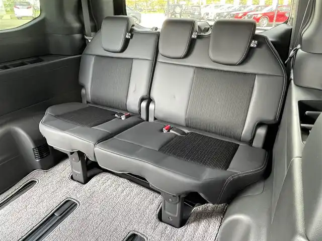 ホンダ ステップワゴン スパーダ 道央・札幌 2023(令5)年 3.3万km クリスタルブラックパール ４WD/寒冷地仕様/純正メモリーナビ/CD/DVD/BT/フルセグ/ホンダセンシング/衝突被害軽減ブレーキ/横滑り防止装置/レーダークルーズコントロール/レーンキープアシスト/クリアランスソナー/バックカメラ/ビルトインETC/アイドリングストップ/ワイパーデアイサー/ECOMODE/両側パワースライドドア/パワーバックドア/前席シートヒーター/ハーフレザーシート/革巻きステアリング/ステアリングリモコン/パドルシフト/電動パーキング/ブレーキホールド/MTモード付AT/プッシュスタート/スマートキー/LEDヘッドライト/オートライト/オートマチックハイビーム/フォグランプ/電動格納ミラー/ウィンカーミラー/社外フロアマット/ドアバイザー