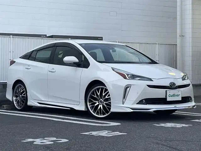 トヨタ プリウス Sツーリングセレクション 群馬県 2020(令2)年 7.5万km スーパーホワイトⅡ モデリスタエアロ/トヨタセーフティセンス/・車線逸脱警報装置/・レーダークルーズコントロール/・オートハイビーム/・衝突被害軽減ブレーキ/純正SDナビゲーション/・フルセグTV/BT/SD/CD/FM/AM/全方位カメラ/バックカメラ/ETC2.0/前方ドライブレコーダー/革張ステアリング/ステアリングリモコン/シートヒーター/プッシュスタート/LEDヘッドライト/フォグライト/オートライト/電動格納ミラー/純正フロアマット
