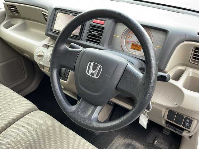 ホンダ ライフ C 富山県 2013(平25)年 9.2万km タフタホワイト 禁煙車/社外メモリナビ/純正フロアマット/社外ＥＴＣ/リモコンキー/ハロゲンヘッドライト/横滑り防止装置/パワーウィンドウ