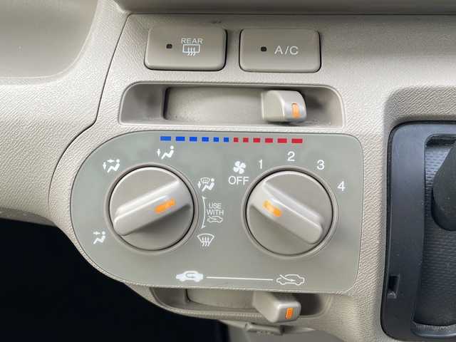 ホンダ ライフ C 富山県 2013(平25)年 9.2万km タフタホワイト 禁煙車/社外メモリナビ/純正フロアマット/社外ＥＴＣ/リモコンキー/ハロゲンヘッドライト/横滑り防止装置/パワーウィンドウ