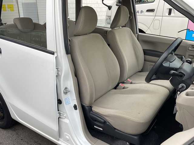 ホンダ ライフ C 富山県 2013(平25)年 9.2万km タフタホワイト 禁煙車/社外メモリナビ/純正フロアマット/社外ＥＴＣ/リモコンキー/ハロゲンヘッドライト/横滑り防止装置/パワーウィンドウ