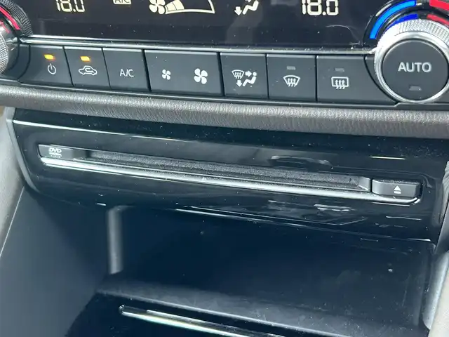 マツダ アテンザ ワゴン XD Lパッケージ 道南・函館 2018(平30)年 3.4万km スノーフレイクホワイトパールマイカ /純正ナビ//フルセグＴＶ//ドライブレコーダー//全周位カメラ//サンルーフ//シートヒーター//ベンチレーション//ブラインドスポットモニター//クルーズコントロール//レーンキープアシスト//コーナーセンサー//オートライト//オートハイビーム//ＢＯＳＥスピーカー//レザーシート//ルーフレール//ステアリングヒーター//フロアマット//スマートキー//ETC