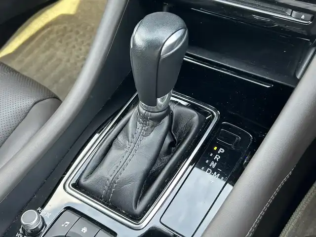 マツダ アテンザ ワゴン XD Lパッケージ 道南・函館 2018(平30)年 3.4万km スノーフレイクホワイトパールマイカ /純正ナビ//フルセグＴＶ//ドライブレコーダー//全周位カメラ//サンルーフ//シートヒーター//ベンチレーション//ブラインドスポットモニター//クルーズコントロール//レーンキープアシスト//コーナーセンサー//オートライト//オートハイビーム//ＢＯＳＥスピーカー//レザーシート//ルーフレール//ステアリングヒーター//フロアマット//スマートキー//ETC