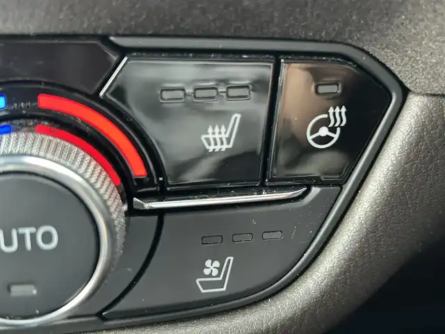 マツダ アテンザ ワゴン XD Lパッケージ 道南・函館 2018(平30)年 3.4万km スノーフレイクホワイトパールマイカ /純正ナビ//フルセグＴＶ//ドライブレコーダー//全周位カメラ//サンルーフ//シートヒーター//ベンチレーション//ブラインドスポットモニター//クルーズコントロール//レーンキープアシスト//コーナーセンサー//オートライト//オートハイビーム//ＢＯＳＥスピーカー//レザーシート//ルーフレール//ステアリングヒーター//フロアマット//スマートキー//ETC