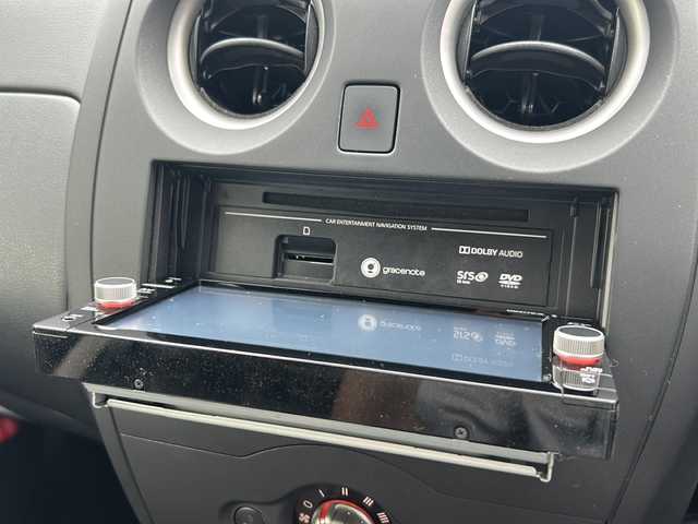 日産 ノート X 千葉県 2017(平29)年 5.8万km ブリリアントホワイトパール 純正SDナビ【MM317D-W】/フルセグTV/DVD/CD/Bluetooth/ETC/バックカメラ/前後ドラレコ/エマージェンシーブレーキ/レーンキープアシスト/アイドリングストップ/横滑り防止/純正アルミホイール/フロアマット/ドアバイザー/ヘッドライトレベライザー/エンジンプッシュスタート/スマートキー/スペアキー/保証書/取扱説明書