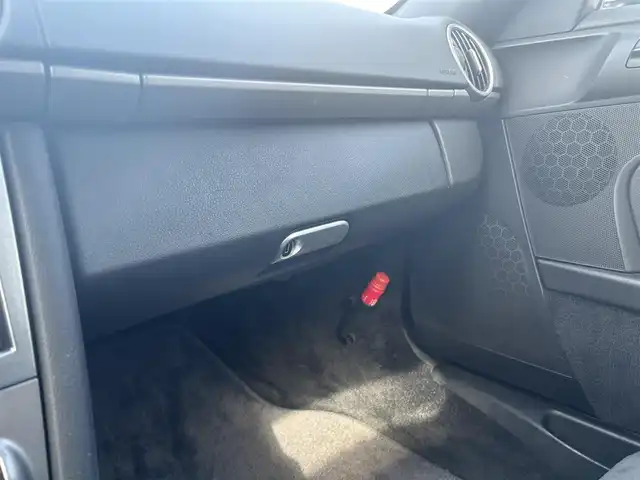 ポルシェ ボクスター 千葉県 2007(平19)年 5万km アトラスグレー 左ハンドル/5速MT/オープンカー/社外ディスプレイオーディオ/・AM/FM/BT/ビルトインETC/シートヒーター（D+N席）/純正フロアマット/アンチロック・ブレーキ・システム/純正17インチアルミホイール/エアバッグ（W+サイド）/保証書/扱説明書