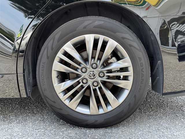 トヨタ アルファード Z 埼玉県 2024(令6)年 2.8万km ブラック ワンオーナー/左右独立ムーンルーフ/レザーシート/前席２列目エアシート＆シートヒーター/Ｄ席メモリー付前席２列目パワーシート/純正メモリナビ＆フルセグＴＶ/（ＵＳＢ＆ＨＤＭＩ＆ＢＴ）/フリップダウンモニター/全方位モニター/ビルトインＥＴＣ（２．０）/デジタルインナーミラー/Ｔｏｙｏｔａ　Ｓａｆｅｔｙ　Ｓｅｎｓｅ/・ＡＨＳ/・ＰＣＳ/・ＬＴＡ/・ＬＤＡ/・ＬＣＡ/・ＦＣＴＡ/・ＰＤＡ/・発進遅れ告知機能/・ＲＳＡ/・レーダークルーズコントロール/・ドライバー異常時対応システム/・ドライバーモニター/前後ドライブレコーダー/ＲＣＴＡ/ＰＫＳＢ/ＢＳＭ/ＨＵＤ/クリアランスソナー/置くだけ充電/安心降車アシスト/両側パワースライドドア/ステアリングヒーター/ウッドコンビステアリング/ステアリングリモコン/電動パーキングブレーキ/オートホールド/パワーバックドア/純正１８inアルミホイール/オートライト/ＬＥＤライト/フォグランプ/電動格納ミラー/続きは検査員入力
