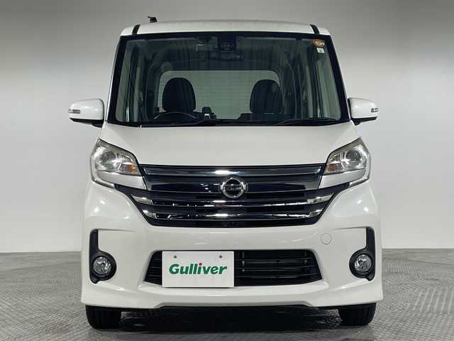 日産 デイズ ルークス ハイウェイスターX 神奈川県 2015(平27)年 2.7万km ホワイトパール 社外7インチナビ/CD/USB/フルセグTV/全周囲カメラ/左後ろパワースライドドア/右後ろイージークローザードア/純正HIDヘッドライト/純正フォグランプ/純正14インチアルミホイール/革巻きステアリング/ステアリングスイッチ/衝突軽減ブレーキ/横滑り防止/アイドリングストップ/スマートキー/純正フロアマット/ETC/ドライブレコーダー/電動格納ウインカードアミラー