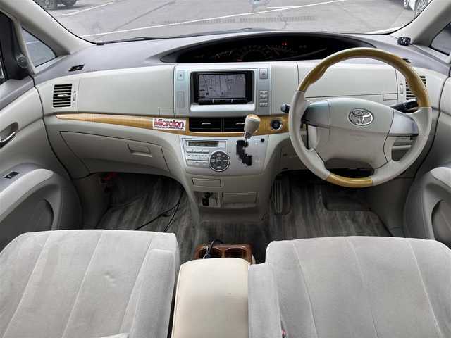 トヨタ エスティマ アエラス Gエディション NAVI 東京都 2006(平18)年 9.3万km ミディアムシルバーメタリック カロツェリアナビ/USB入力端子/BT/CD/AM/FM/HDMI/バックカメラ/ドライブレコーダー/両側パワースライドドア/アルパインリヤモニター/プラズマクラスター空気清浄機/コーナーセンサー/ＥＴＣ/プッシュスタート /スマートキー