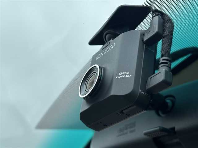 トヨタ エスティマ アエラス Gエディション NAVI 東京都 2006(平18)年 9.3万km ミディアムシルバーメタリック カロツェリアナビ/USB入力端子/BT/CD/AM/FM/HDMI/バックカメラ/ドライブレコーダー/両側パワースライドドア/アルパインリヤモニター/プラズマクラスター空気清浄機/コーナーセンサー/ＥＴＣ/プッシュスタート /スマートキー