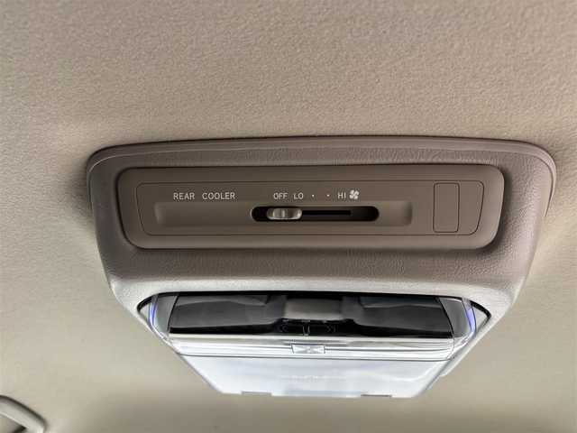 トヨタ エスティマ アエラス Gエディション NAVI 東京都 2006(平18)年 9.3万km ミディアムシルバーメタリック カロツェリアナビ/USB入力端子/BT/CD/AM/FM/HDMI/バックカメラ/ドライブレコーダー/両側パワースライドドア/アルパインリヤモニター/プラズマクラスター空気清浄機/コーナーセンサー/ＥＴＣ/プッシュスタート /スマートキー