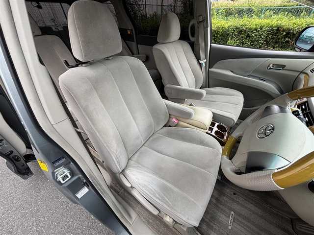 トヨタ エスティマ アエラス Gエディション NAVI 東京都 2006(平18)年 9.3万km ミディアムシルバーメタリック カロツェリアナビ/USB入力端子/BT/CD/AM/FM/HDMI/バックカメラ/ドライブレコーダー/両側パワースライドドア/アルパインリヤモニター/プラズマクラスター空気清浄機/コーナーセンサー/ＥＴＣ/プッシュスタート /スマートキー