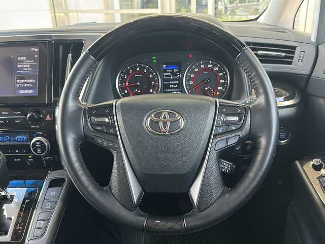 トヨタ アルファード S Cパッケージ 静岡県 2022(令4)年 2.9万km ホワイトパールクリスタルシャイン トヨタセーフティセンス/・プリクラッシュセーフティ/・アクティブクルーズコントロール/・レーンキープアシスト/・クリアランスソナー/・パーキングサポートブレーキ/・ブラインドスポットモニター/・リヤクロストラフィックアラート/・ロードサインアシスト/純正ディスプレイオーディオ/・フルセグTV/・Bluetooth/ミラーキャスト/HDMI/主要装備/・サンルーフ/・後席モニター/・レザーシート/・パワーバックドア/・バックモニター/・両側パワースライドドア/・ステアリングヒーター/・エアーシート/・デジタルインナーミラー/・ドライブレコーダー/・パワーシート