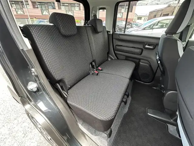 スズキ ハスラー HYBRID X 福岡県 2022(令4)年 0.1万km ブルーイッシュブラックパール3 ワンオーナー/純正9インチメモリナビ/(AM/FM/CD/DVD/スマートフォン連携/Bluetooth/フルセグTV)/サイド/バックカメラ/全方位モニター/スズキセーフティサポート/・デュアルカメラブレーキサポート/・リヤパーキングセンサー/・アダプティブクルーズコントロール/・車線逸脱警報機能/・誤発進抑制機能/・ふらつき警告機能/・先行車発進お知らせ機能/・ハイビームアシスト/オートライト/クリアランスソナー/コーナーセンサー/アイドリングストップ/純正15インチアルミホイール/シートヒーター(D/N)/ドライブレコーダー【HDR361GW】/360度メインカメラ、リアカメラ搭載/USB端子×3/電源ソケット×1/シートバックテーブル/純正フロアマット/革巻きステアリング/ドアバイザー/電格ウィンカーミラー/スペアキー×1/保証書/取扱説明書