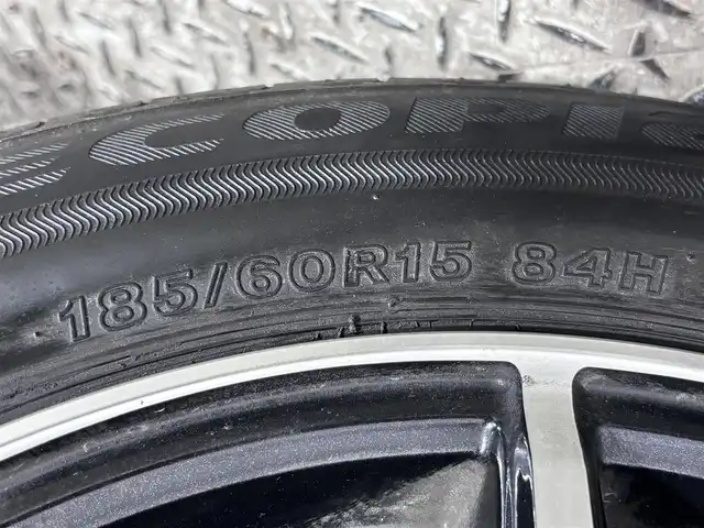 トヨタ シエンタ G 大阪府 2017(平29)年 2.9万km ホワイトパールクリスタルシャイン 純正ナビ　衝突軽減　両側パワスラ　バックカメラ　ビルトインＥＴＣ　レーンアシスト　アイドリングストップ　オートマチックハイビーム　オートライト　ＬＥＤヘッドライト　スマートキー　プッシュスタート