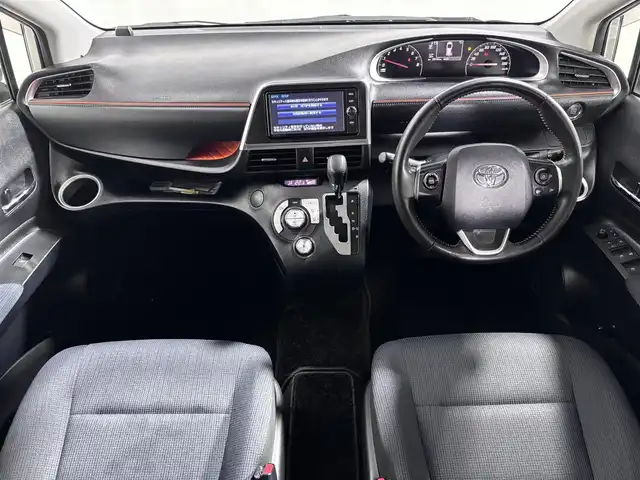 トヨタ シエンタ G 大阪府 2017(平29)年 2.9万km ホワイトパールクリスタルシャイン 純正ナビ　衝突軽減　両側パワスラ　バックカメラ　ビルトインＥＴＣ　レーンアシスト　アイドリングストップ　オートマチックハイビーム　オートライト　ＬＥＤヘッドライト　スマートキー　プッシュスタート