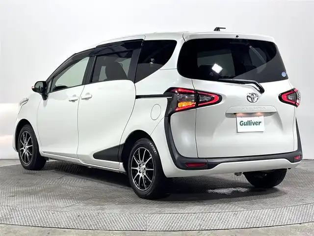トヨタ シエンタ G 大阪府 2017(平29)年 2.9万km ホワイトパールクリスタルシャイン 純正ナビ　衝突軽減　両側パワスラ　バックカメラ　ビルトインＥＴＣ　レーンアシスト　アイドリングストップ　オートマチックハイビーム　オートライト　ＬＥＤヘッドライト　スマートキー　プッシュスタート