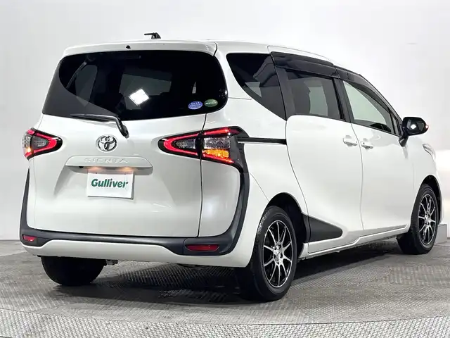 トヨタ シエンタ G 大阪府 2017(平29)年 2.9万km ホワイトパールクリスタルシャイン 純正ナビ　衝突軽減　両側パワスラ　バックカメラ　ビルトインＥＴＣ　レーンアシスト　アイドリングストップ　オートマチックハイビーム　オートライト　ＬＥＤヘッドライト　スマートキー　プッシュスタート