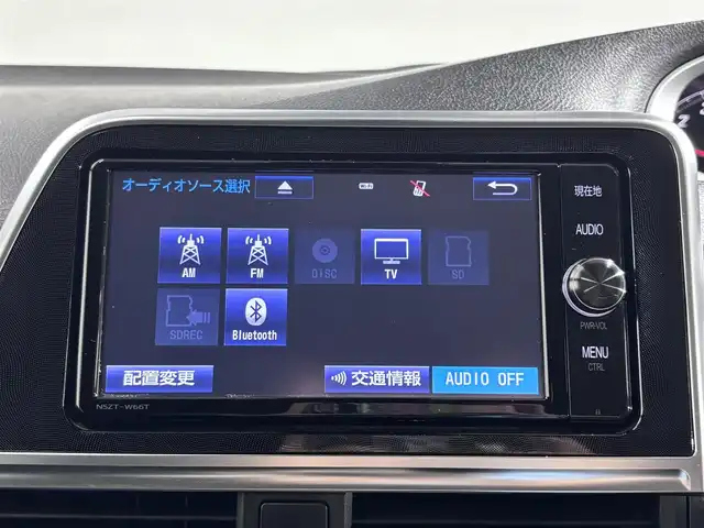 トヨタ シエンタ G 大阪府 2017(平29)年 2.9万km ホワイトパールクリスタルシャイン 純正ナビ　衝突軽減　両側パワスラ　バックカメラ　ビルトインＥＴＣ　レーンアシスト　アイドリングストップ　オートマチックハイビーム　オートライト　ＬＥＤヘッドライト　スマートキー　プッシュスタート