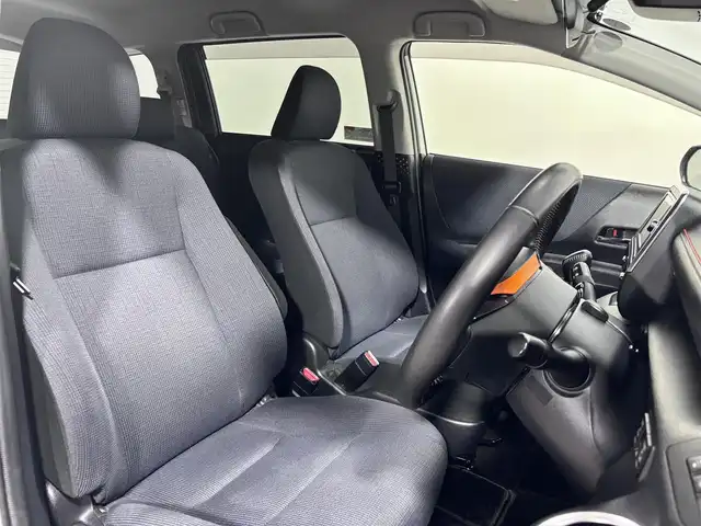 トヨタ シエンタ G 大阪府 2017(平29)年 2.9万km ホワイトパールクリスタルシャイン 純正ナビ　衝突軽減　両側パワスラ　バックカメラ　ビルトインＥＴＣ　レーンアシスト　アイドリングストップ　オートマチックハイビーム　オートライト　ＬＥＤヘッドライト　スマートキー　プッシュスタート