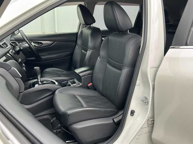日産 エクストレイル 20X 岩手県 2015(平27)年 20万km ブリリアントホワイトパール 純正メモリナビ　バックカメラ　フルセグ　Ｂｌｕｅｔｏｏｔｈ　ＡＵＸ接続　ＣＤ／ＤＶＤ再生　フロントフォグランプ　ＳＴＥＩＮＥＲアルミホイール　前席シートヒーター　オートライト　ＥＴＣ　スマートキー