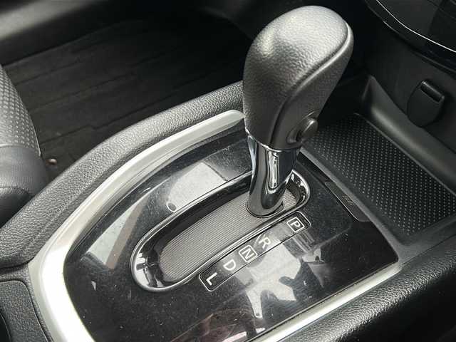 日産 エクストレイル 20X 岩手県 2015(平27)年 20万km ブリリアントホワイトパール 純正メモリナビ　バックカメラ　フルセグ　Ｂｌｕｅｔｏｏｔｈ　ＡＵＸ接続　ＣＤ／ＤＶＤ再生　フロントフォグランプ　ＳＴＥＩＮＥＲアルミホイール　前席シートヒーター　オートライト　ＥＴＣ　スマートキー