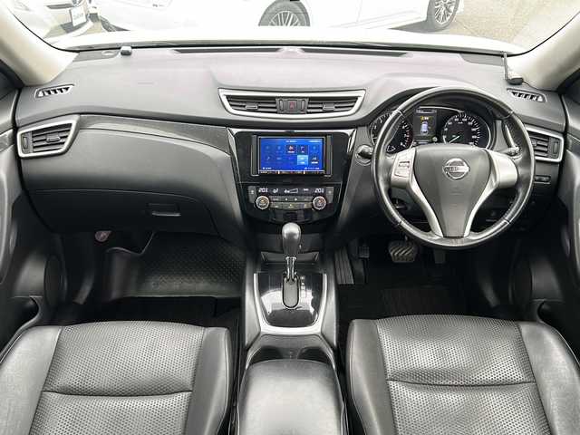 日産 エクストレイル 20X 岩手県 2015(平27)年 20万km ブリリアントホワイトパール 純正メモリナビ　バックカメラ　フルセグ　Ｂｌｕｅｔｏｏｔｈ　ＡＵＸ接続　ＣＤ／ＤＶＤ再生　フロントフォグランプ　ＳＴＥＩＮＥＲアルミホイール　前席シートヒーター　オートライト　ＥＴＣ　スマートキー
