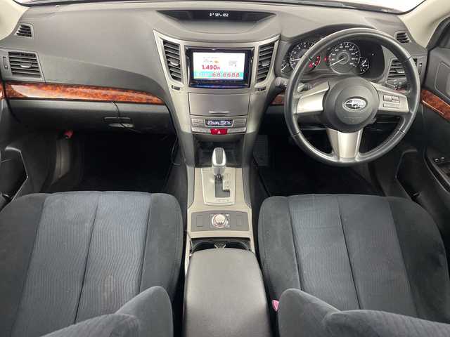 スバル アウトバック 2．5i Lパッケージ 道央・札幌 2010(平22)年 10.3万km カメリアレッドパール ・４WD/・社外ナビ/・DVD.CD.SD.BT.ワンセグ/・バックカメラ/・SIドライブ/・ドライブレコーダー/・パドルシフト/・HIDライト/オートライト/・クルーズコントロール/・パワーシートフロント左右/・ビルトインETC/・スマートキーｘ２