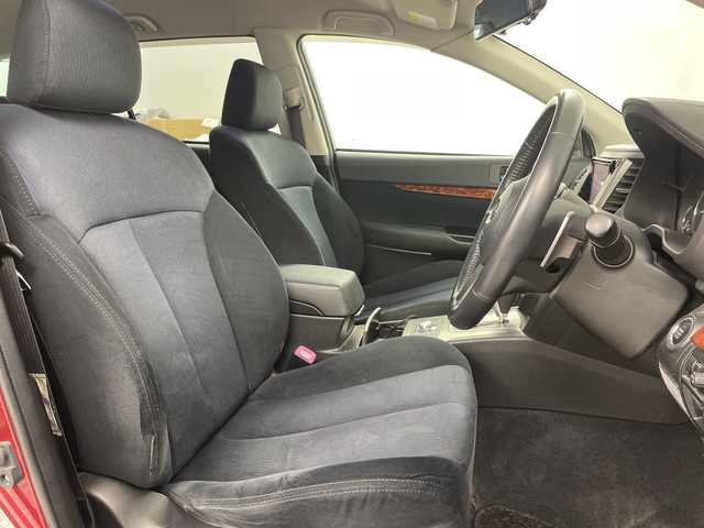 スバル アウトバック 2．5i Lパッケージ 道央・札幌 2010(平22)年 10.3万km カメリアレッドパール ・４WD/・社外ナビ/・DVD.CD.SD.BT.ワンセグ/・バックカメラ/・SIドライブ/・ドライブレコーダー/・パドルシフト/・HIDライト/オートライト/・クルーズコントロール/・パワーシートフロント左右/・ビルトインETC/・スマートキーｘ２