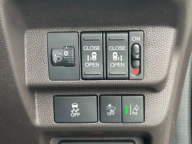 ホンダ フリード G ホンダセンシング 千葉県 2020(令2)年 2.5万km クリスタルブラックパール 純正メモリナビ/(フルセグTV/BT/CD/DVD/FM/AM)/バックカメラ/ドライブレコーダー前後/衝突被害軽減システム/車線逸脱警報/レーダークルーズコントロール/両側パワースライドドア/横滑り防止装置/ビルトインETC/アイドリングストップ/フォグランプ/オートライト/ウィンカーミラー/電動格納ミラー/シートリフター/プッシュスタート/スマートキー/フロアマット/スペアキー