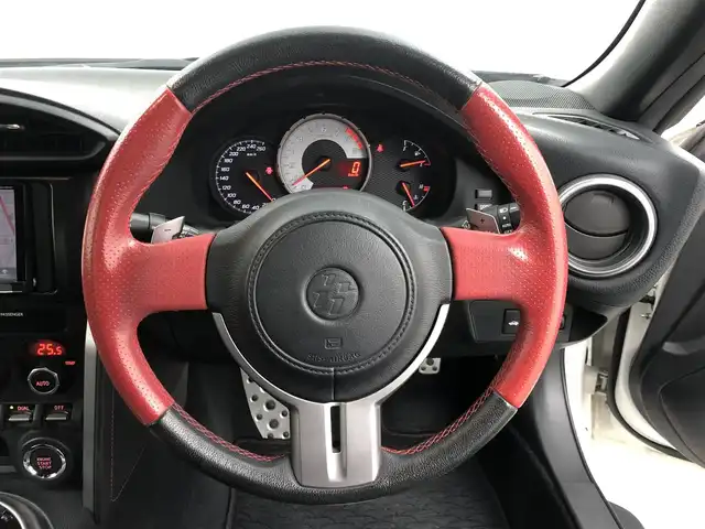 トヨタ ８６ GT 愛知県 2012(平24)年 3.9万km サテンホワイトパール モデリスタエアロ　/社外ナビ　/・Bluetooth/・フルセグ/・USB/・SD音楽録音/バックカメラ　/パドルシフト　/スポーツモード　/ＡＡＣ　/ＥＴＣ　/ＨＩＤ　/フォグ　/オートライト　/スマートキー　/アルミホイール　/保証書/取説/記録簿/スペアキー