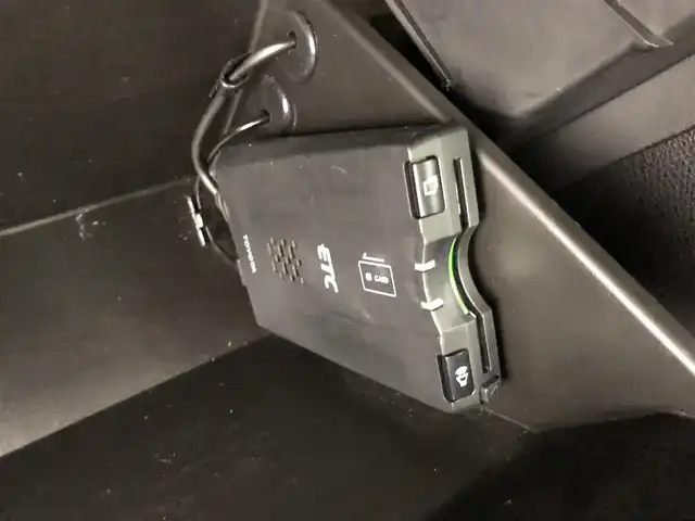 トヨタ ８６ GT 愛知県 2012(平24)年 3.9万km サテンホワイトパール モデリスタエアロ　/社外ナビ　/・Bluetooth/・フルセグ/・USB/・SD音楽録音/バックカメラ　/パドルシフト　/スポーツモード　/ＡＡＣ　/ＥＴＣ　/ＨＩＤ　/フォグ　/オートライト　/スマートキー　/アルミホイール　/保証書/取説/記録簿/スペアキー