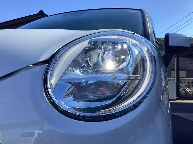 トヨタ ピクシスジョイ F G SAⅢ 鹿児島県 2021(令3)年 0.3万km シャイニングホワイトパール ワンオーナー/禁煙車/プッシュスタート/スマートキー/純正ナビ/フルセグTV/バックカメラ/Bluetoothオーディオ/レーダーブレーキ/オートハイビーム/アイドリングストップ/オートリトラクタブルミラー/コーナーセンサー/LEDヘッドライト、フォグ