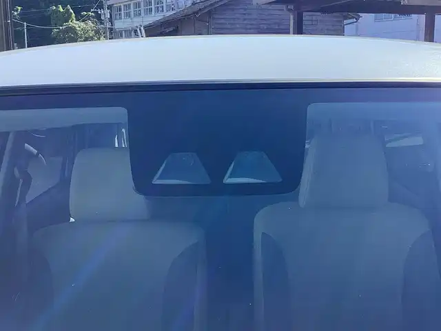 トヨタ ピクシスジョイ F G SAⅢ 鹿児島県 2021(令3)年 0.3万km シャイニングホワイトパール ワンオーナー/禁煙車/プッシュスタート/スマートキー/純正ナビ/フルセグTV/バックカメラ/Bluetoothオーディオ/レーダーブレーキ/オートハイビーム/アイドリングストップ/オートリトラクタブルミラー/コーナーセンサー/LEDヘッドライト、フォグ